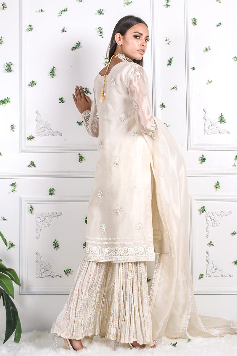 Crema - Embroidered shirt with pants