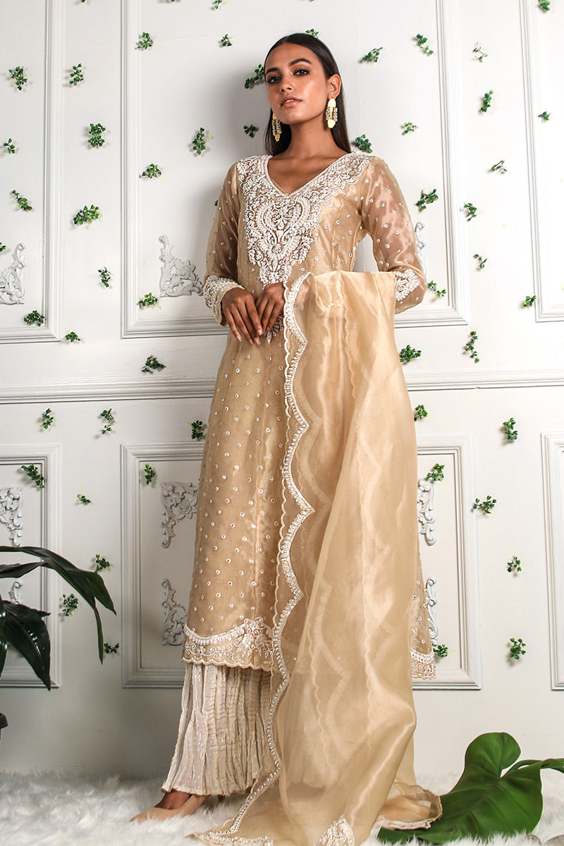 Fine Gild - Embellished shirt with crushed pants