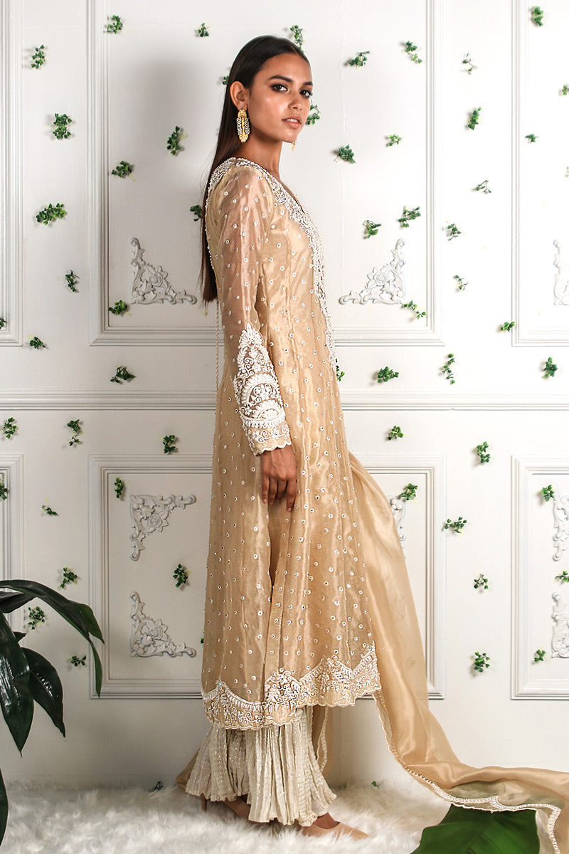 Fine Gild - Embellished shirt with crushed pants