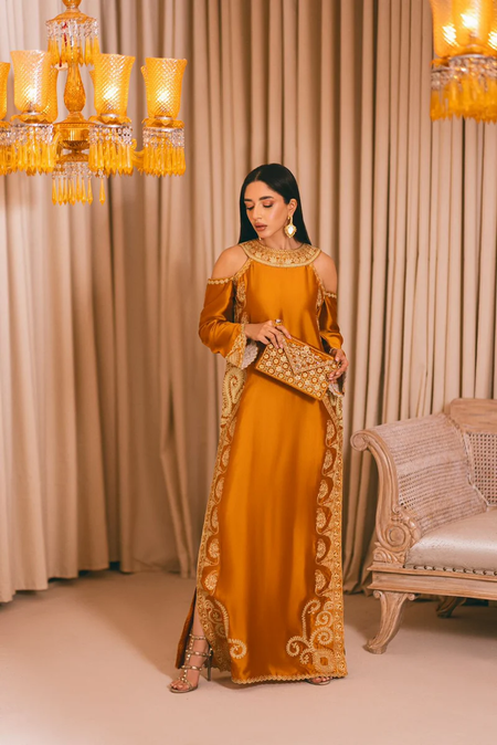 Shamah (Off Shoulder)