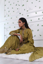 Ethnic Shamrock - Short shirt with dhaka pants